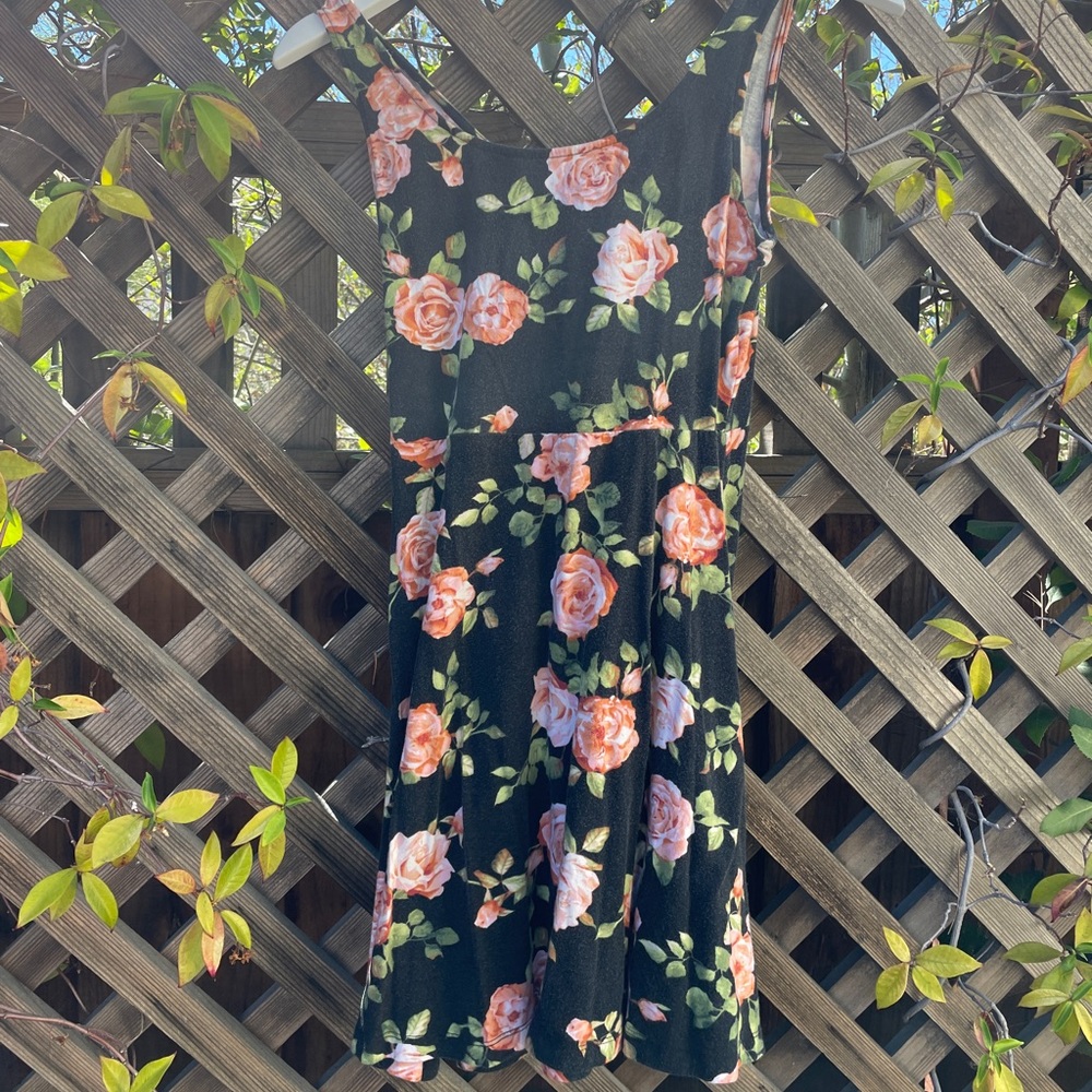 Forever 21 Floral Dress / Size M